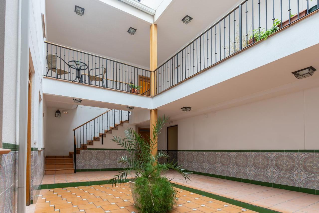 Apartamento Puerta De Cordoba- Exterior Con Balcones Exterior foto
